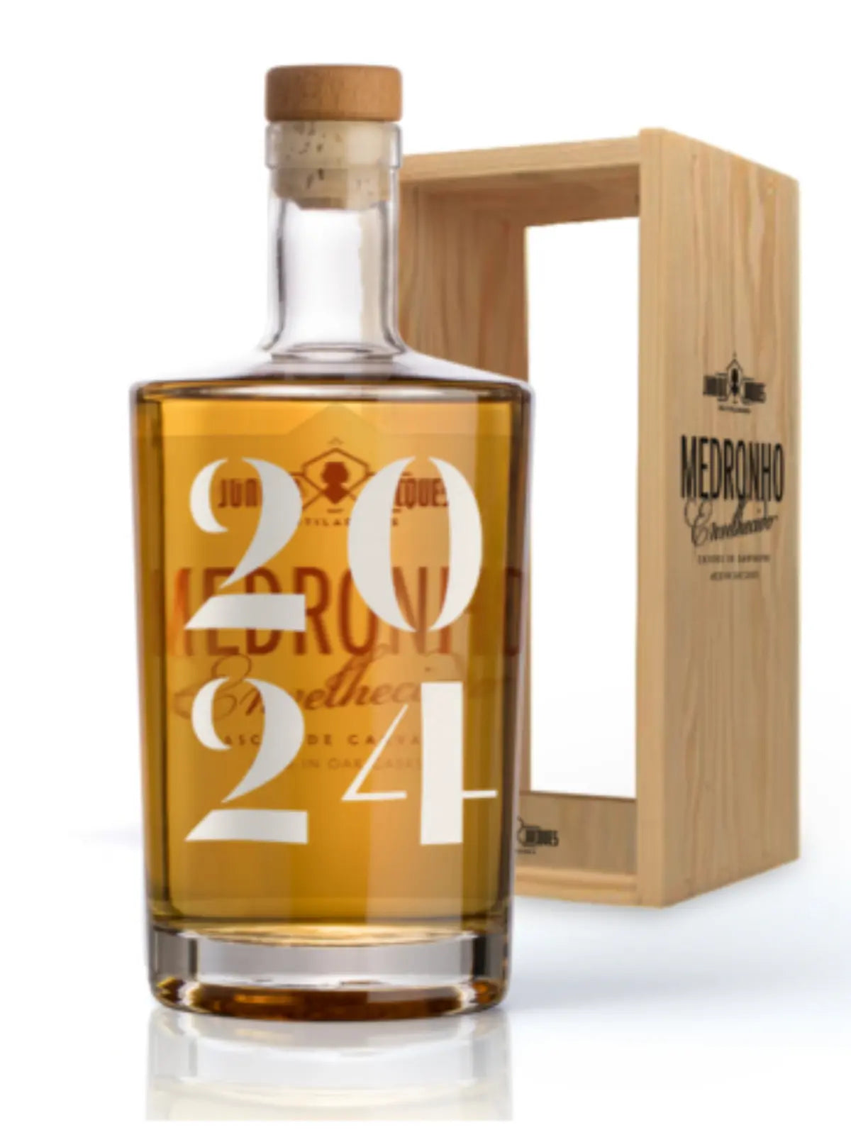 Aguardente Medronho Envelhecida em Caixa de Madeira - Junior Jacques