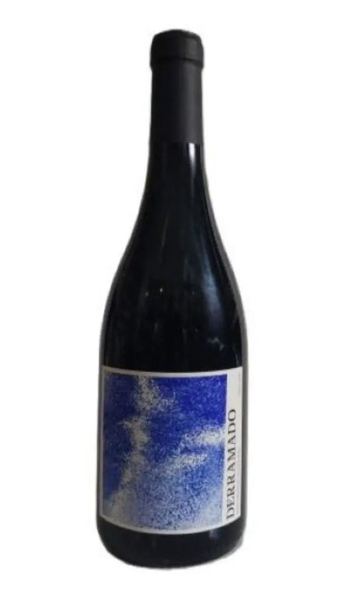 Vinho Tinto Derramado